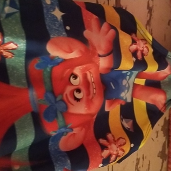 TROLLS Girls swimsuit size 2T - Picture 2 of 5